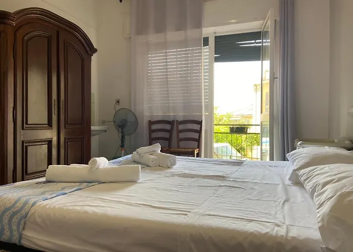 Hotel Oasi 2*